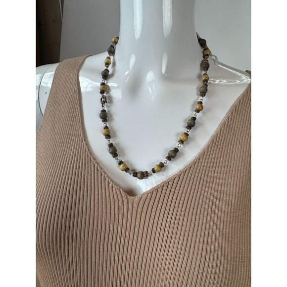 Vintage Wooden Bead Necklace With Toggle Clasp - Picture 12 of 16